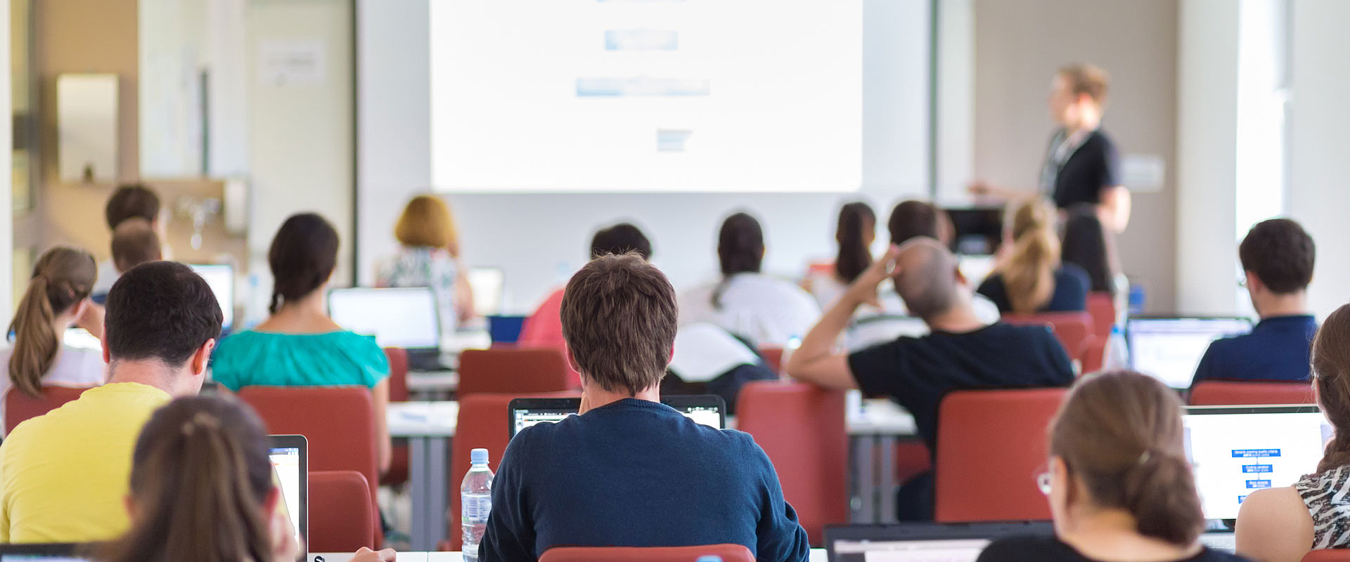 Studenten | Wirtschaftsinformatik