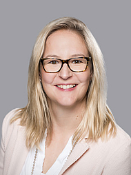  Claudia Wiesheu